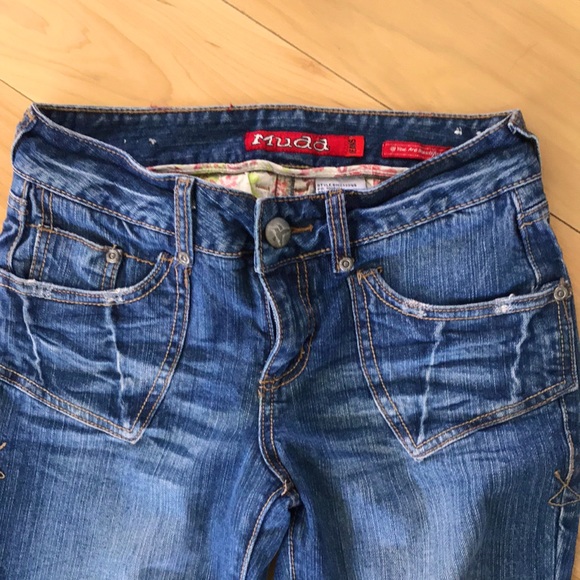 Blue Jeans - Picture 2 of 4